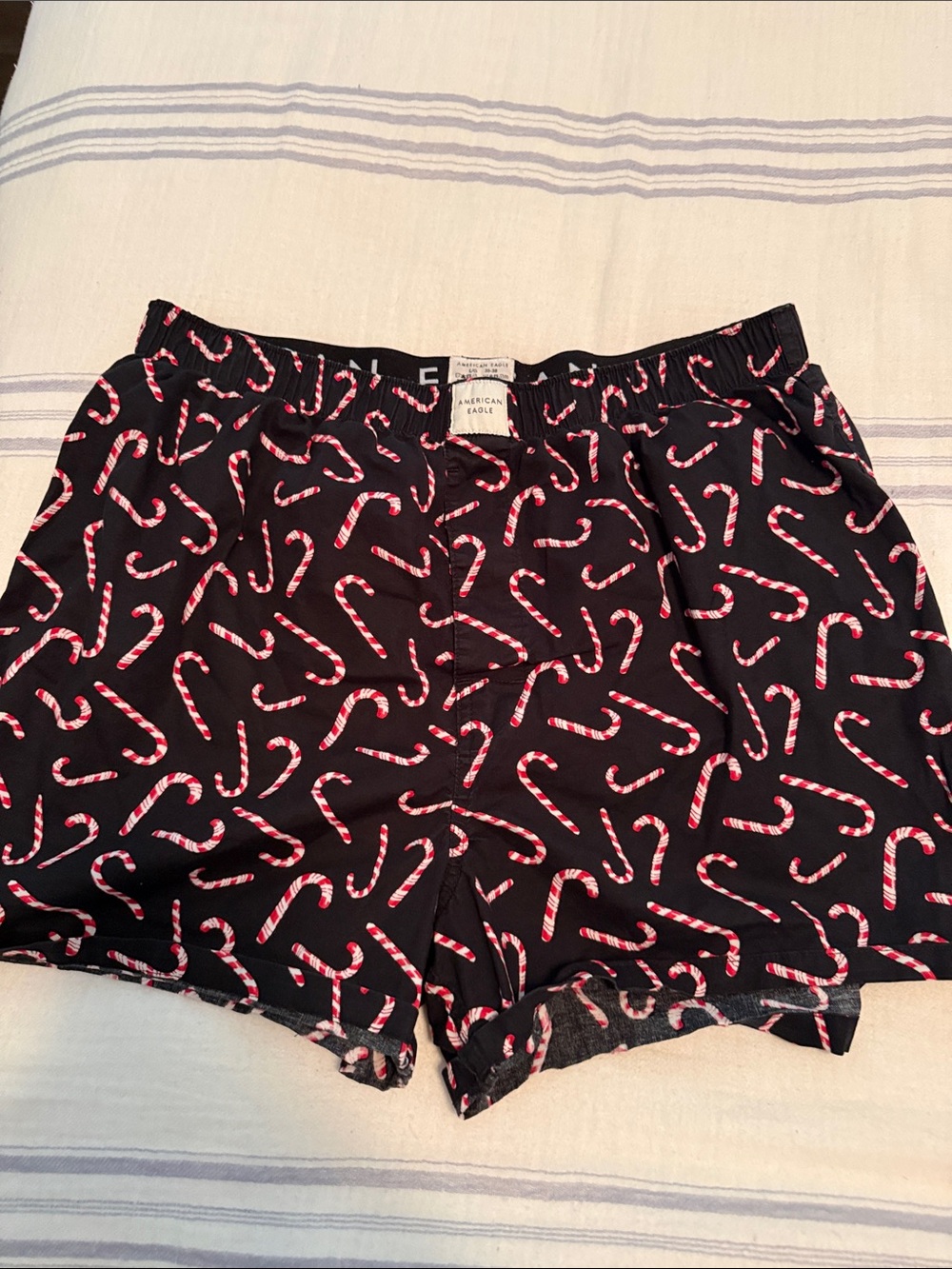American Eagle Outfitters Black Candy Cane Print Women’s Shorts